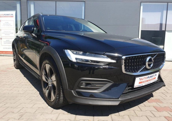 Volvo V60 Cross Country cena 124900 przebieg: 123961, rok produkcji 2020 z Warszawa małe 742